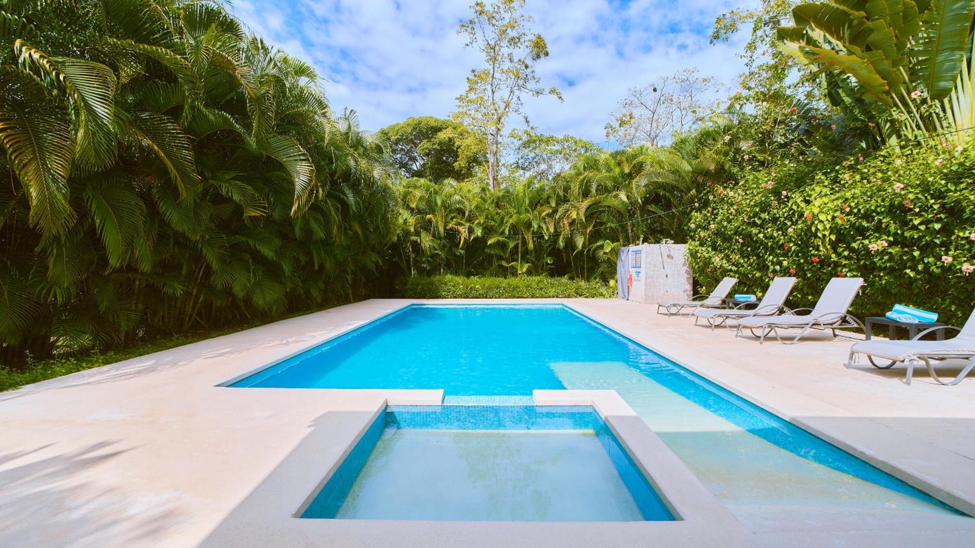 La Tica Y La Gata Hotel Puerto Viejo de Talamanca Екстериор снимка