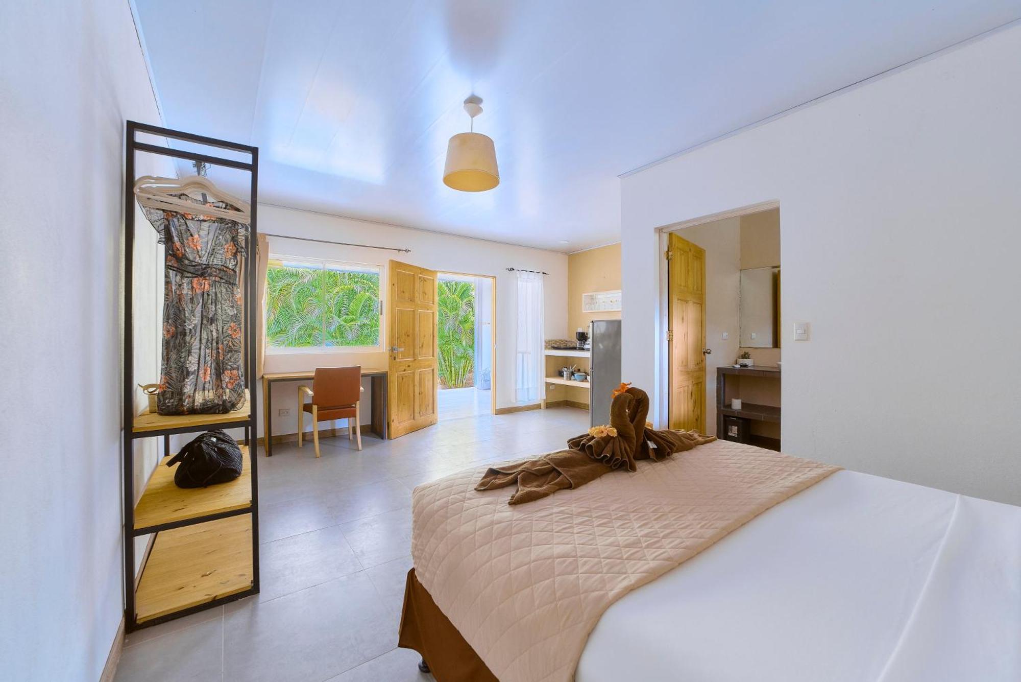 La Tica Y La Gata Hotel Puerto Viejo de Talamanca Екстериор снимка